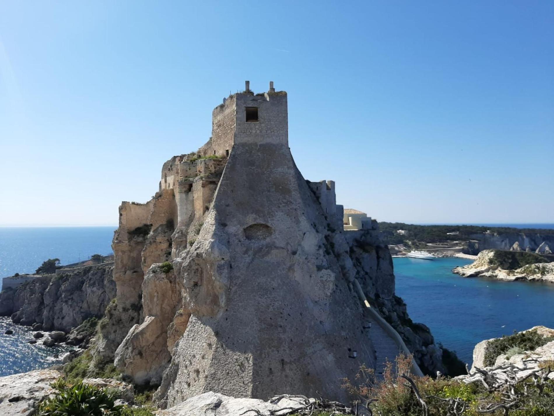 Residenza Gonzaga Hotel Serracapriola Екстериор снимка